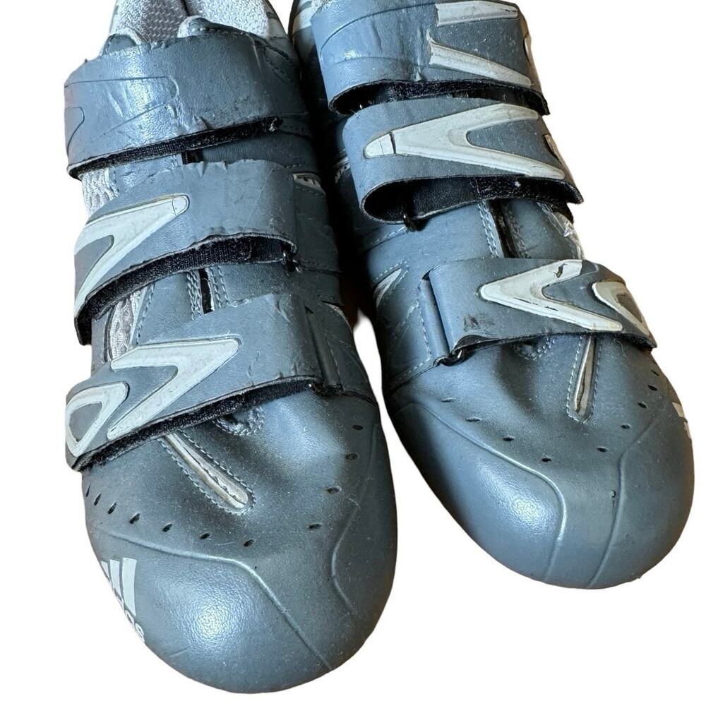 ADIDAS Cycling Shoes gray straps racing USA 10 EUR0 42 2/3 UK 8 1/2 athletic - Picture 3 of 8